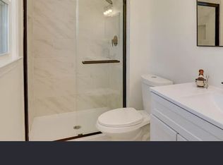 62 Rens Rd, Poquoson, VA 23662