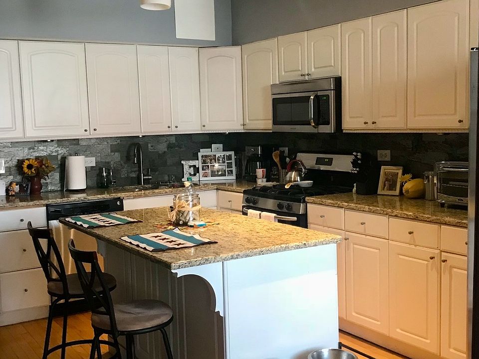 1st image of 3344 W Waveland Ave #2