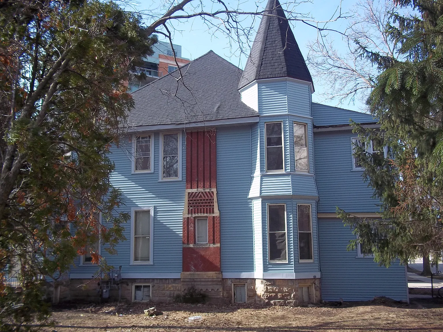 314 S Hamilton St — Photo 2
