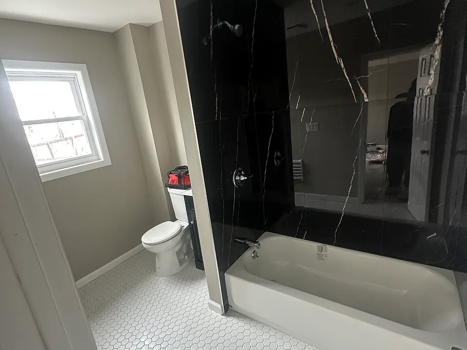 252 Summer Ave #3