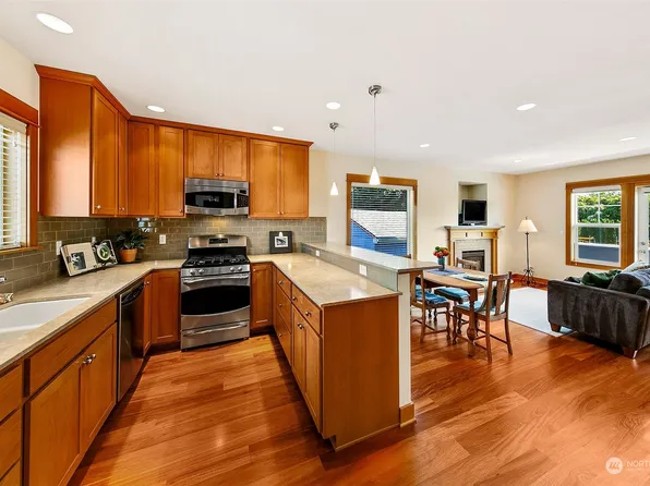 4120 42nd Avenue SW #A, Seattle, WA 98116