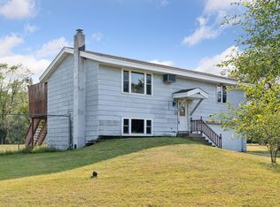 2060 202nd Ave NW, Oak Grove, MN 55011