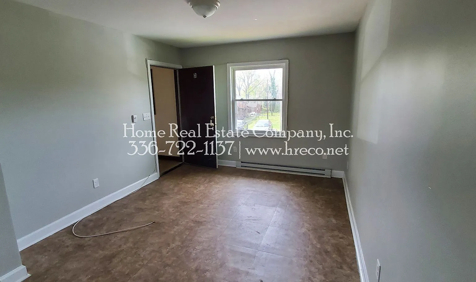 Cambridge Apartments | 2334 N. Cherry Street Apt D — Photo 3