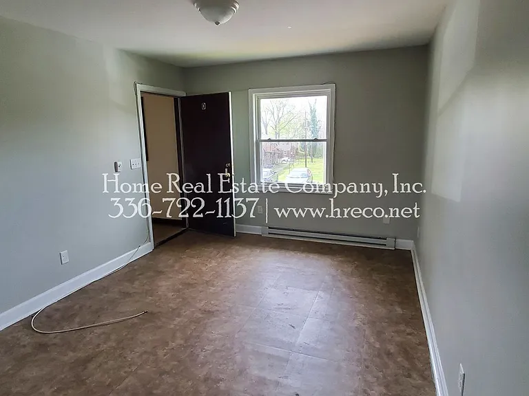 2334 N Cherry St #D — Photo 3