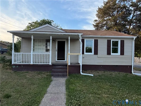 2401 Raleigh St, Hopewell, VA 23860