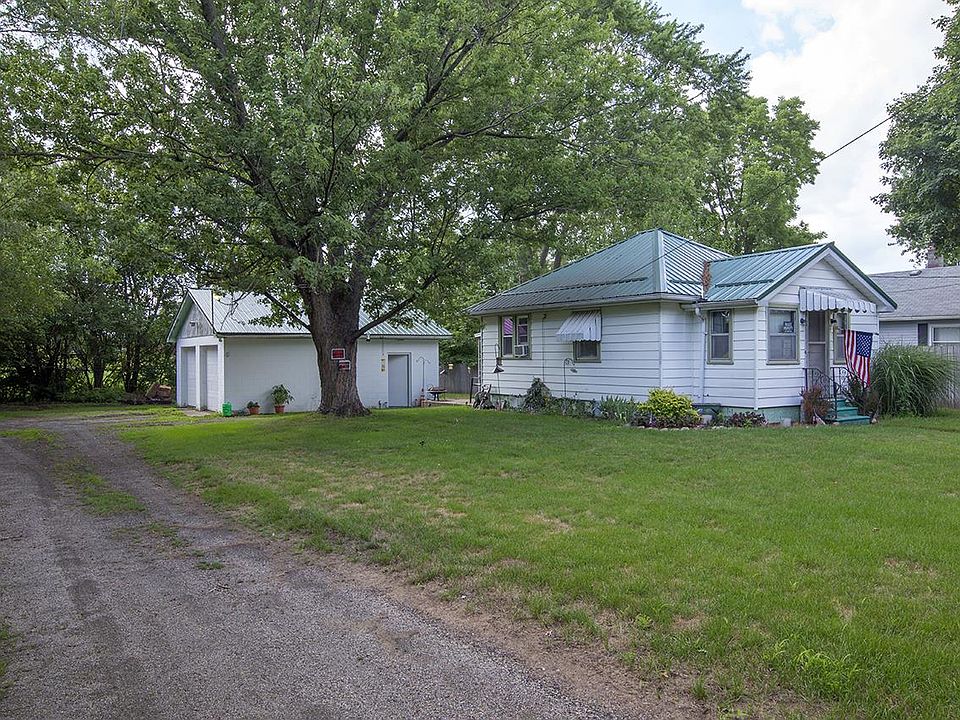 1st image of 57879 Aurora Ave