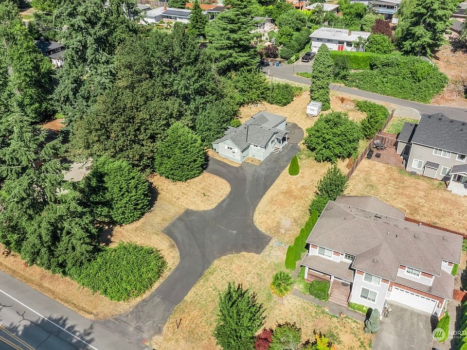 1st image of 20902 1st Avenue S