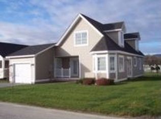 35 Griswold Dr, Rutland, VT 05701