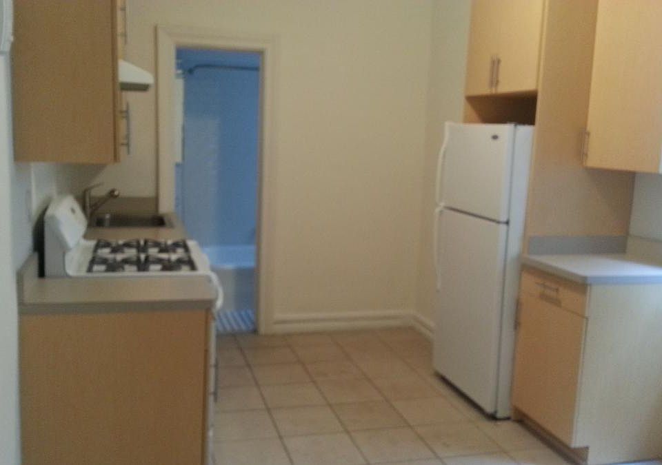 1st image of 3181 44th St