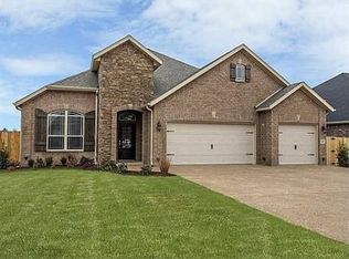 1502 SW Wisteria Ave, Bentonville, AR 72713