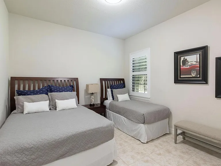 10274 Prato St — Photo 13