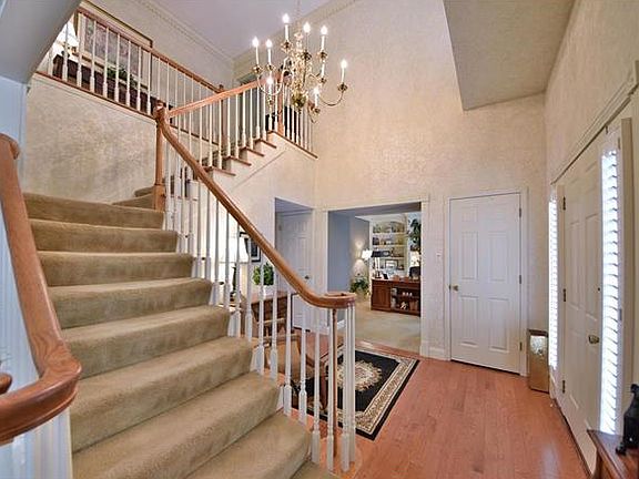 5th image of 4737 Candleglow Dr