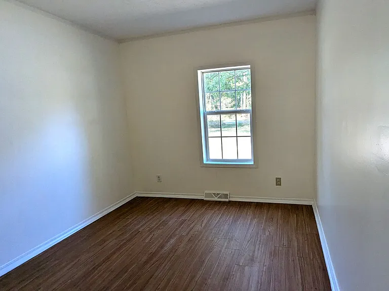 182 N Walker Rd — Photo 13