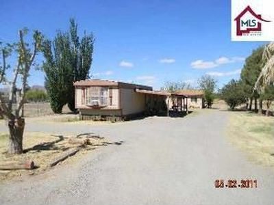 5040 Mervs Ln, Las Cruces, NM, 88007