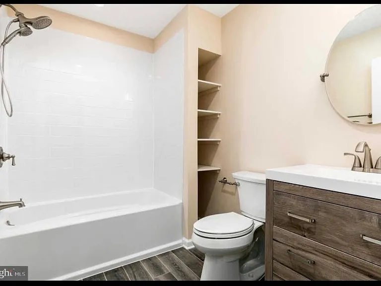 1402 Wharton Rd — Photo 7