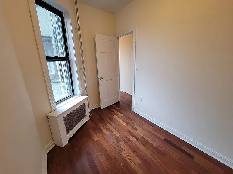 48 Stuyvesant St #91 — Photo 9