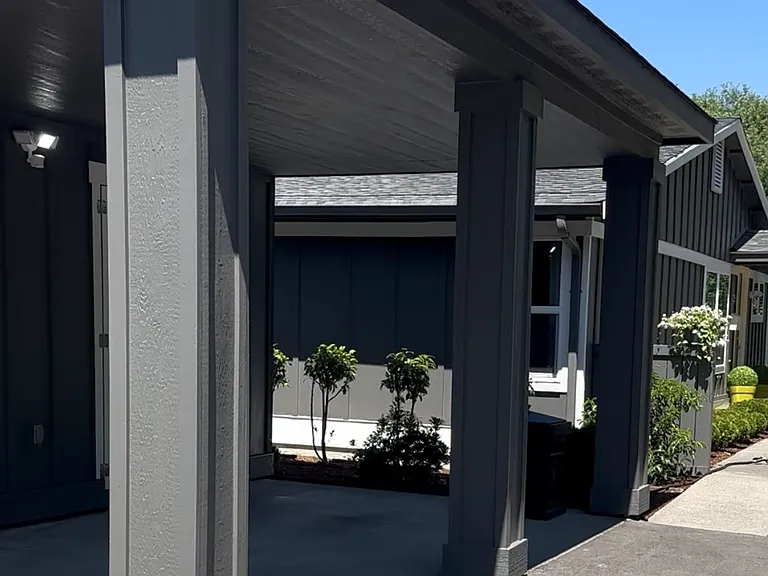 838 Phoenix St NE — Photo 22