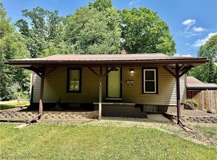 2108 Clermont Ave NE, Warren, OH 44483