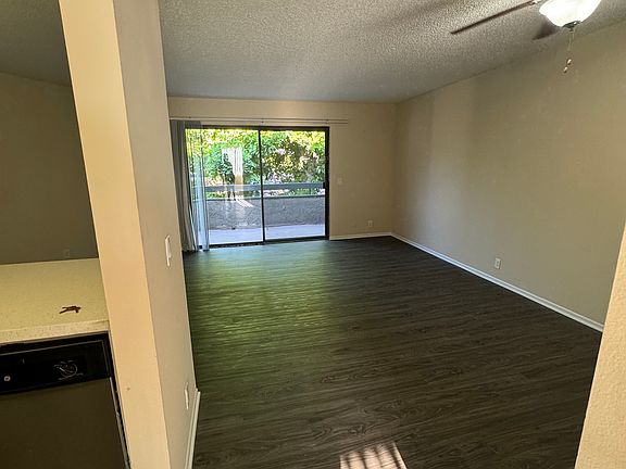 5th image of 15403 Sherman Way APT 203