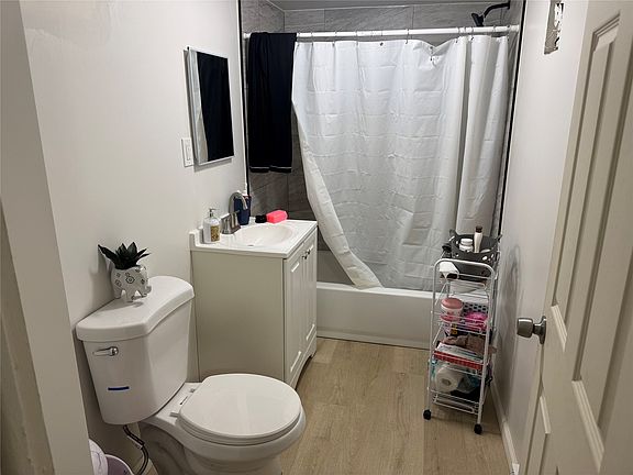 5th image of 25 Virgil St