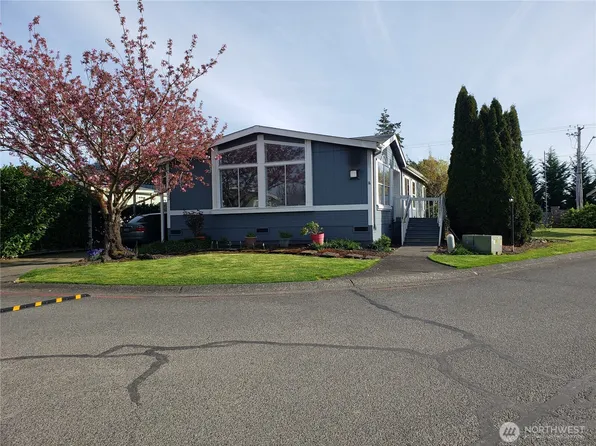 2200 Oak Ave #49, Enumclaw, WA 98022