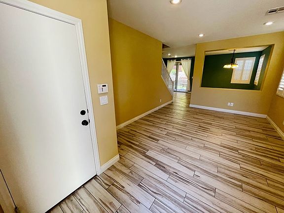 3rd image of 10430 Bay Ginger Ln