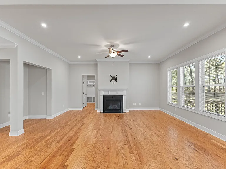 3828 Hickory Manor Dr — Photo 18
