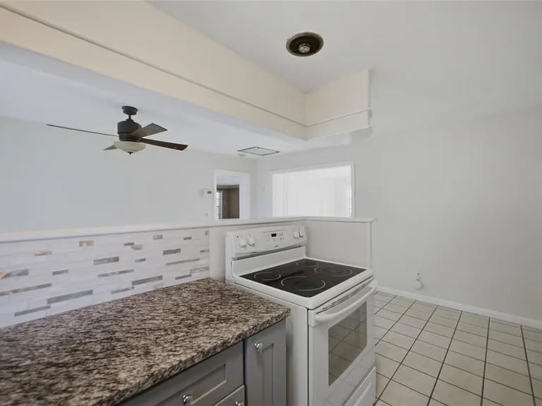 808 N Macdill Ave — Photo 12