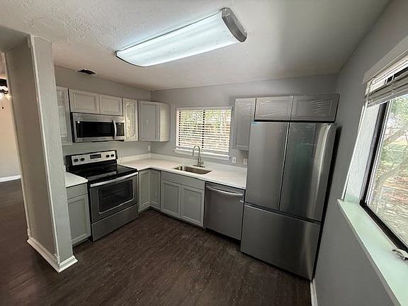 5th image of 2736 Vassar Rd