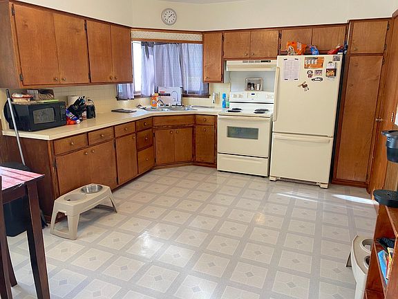 2nd image of 1412 Belgrade Dr