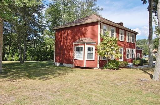 3rd image of 11 Alden Dr