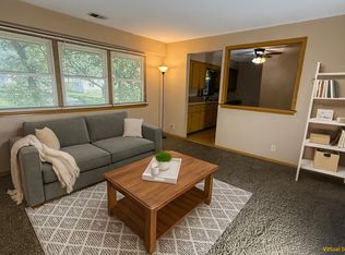 8996 Jackson Ave, Lexington, MN 55014