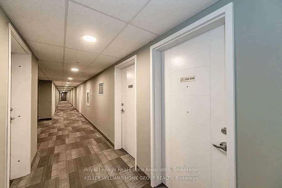Building Photo - 257 Hemlock St #504