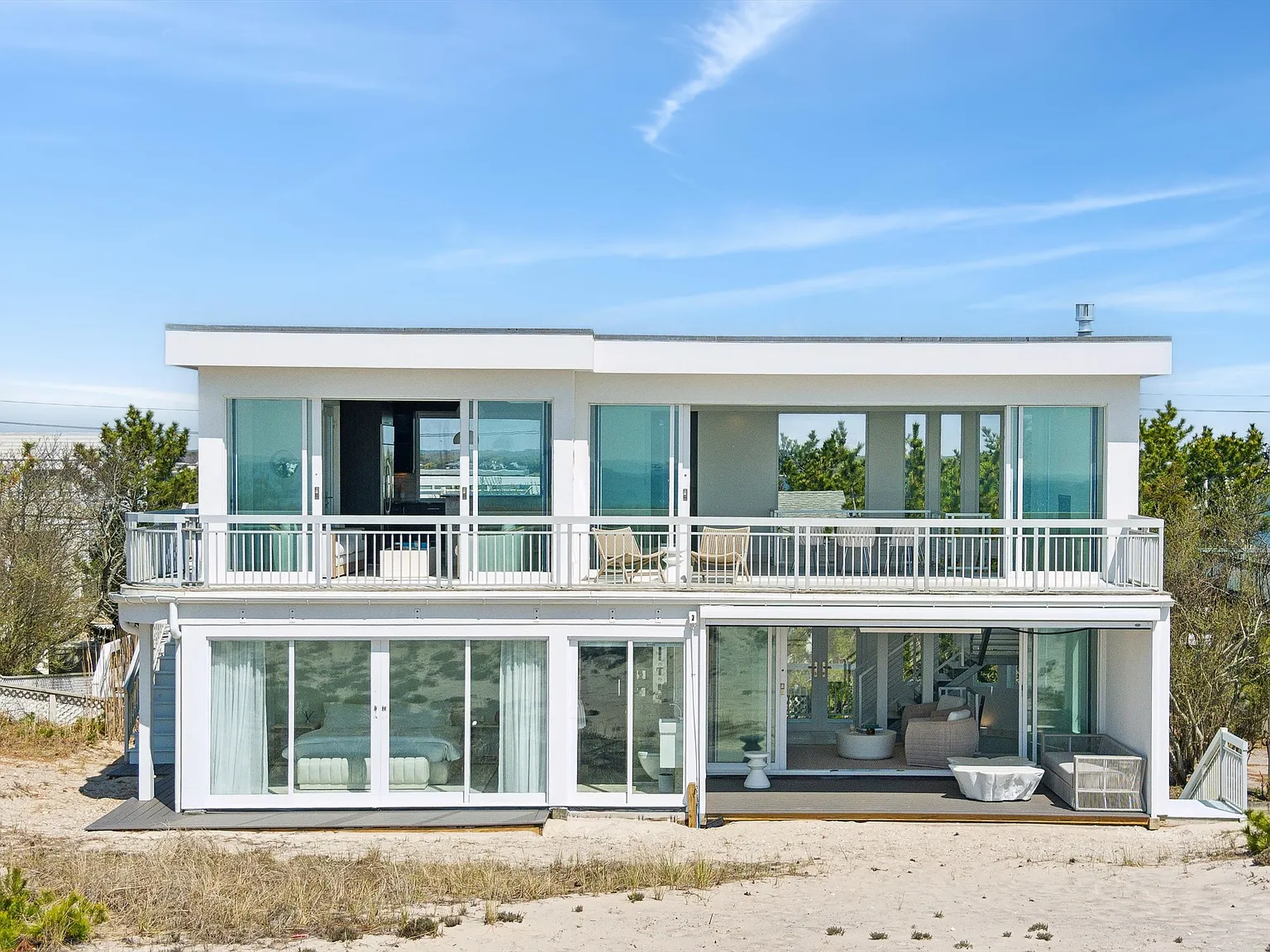 Turnkey Oceanfront Jewel — Photo 1