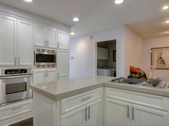 4th image of 106 Greenfield Pl