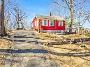 75 Ridgecrest Rd, Lake Peekskill, NY 10537