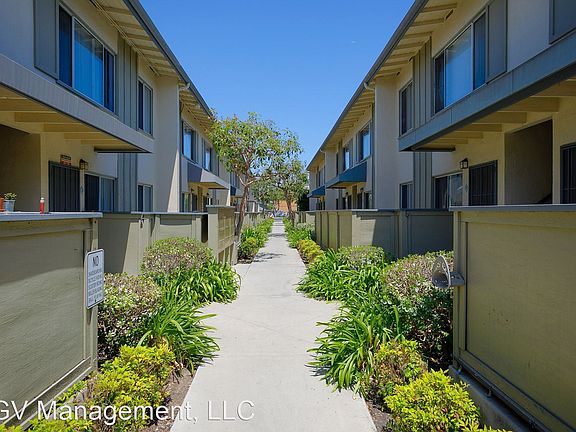 2nd image of 502 Orange Ave APT 5