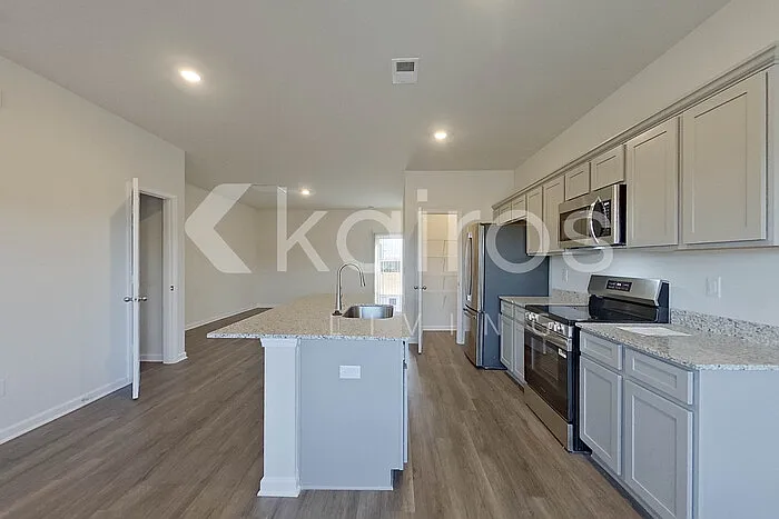 2097 Banyon Cir — Photo 7