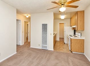 400 Ammunition Rd #S, Fallbrook, CA 92028