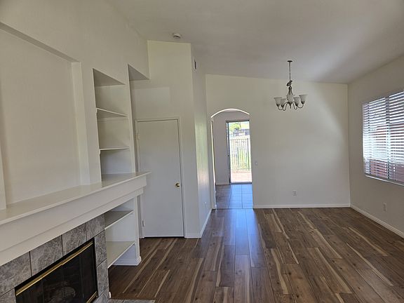 4th image of 27590 Parkside Dr
