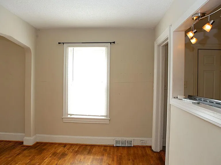 2214 Walker Ave — Photo 24