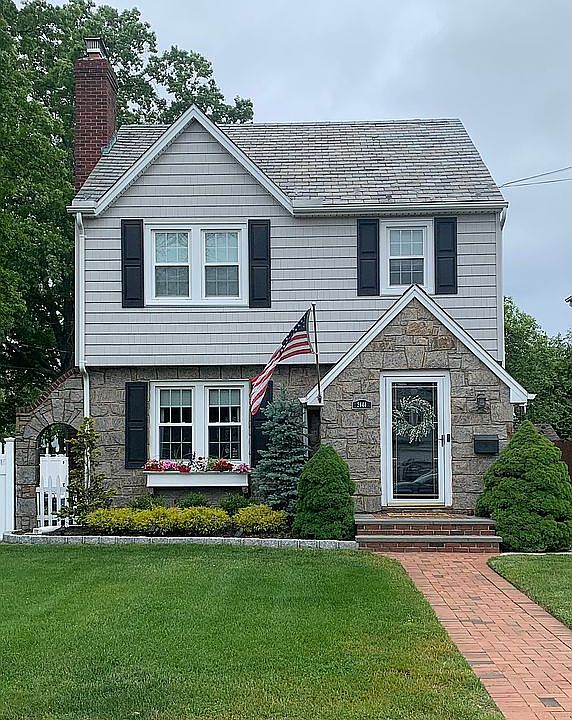 2444 Rockville Centre Pkwy, Oceanside, NY 11572 Zillow