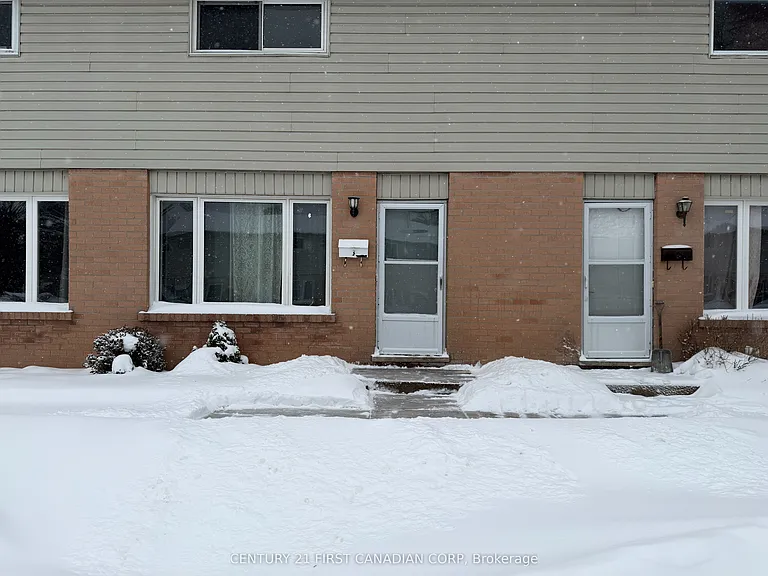 45 Gatewood Pl #8 — Photo 2