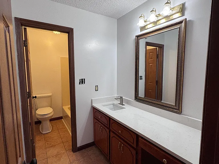 111 Rainbow Ave — Photo 14
