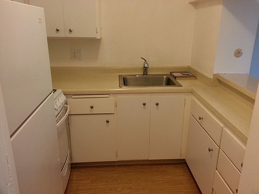 2nd image of 321 Oxford Way APT 73