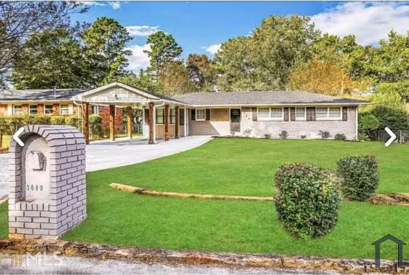 3680 Brookcrest Cir
