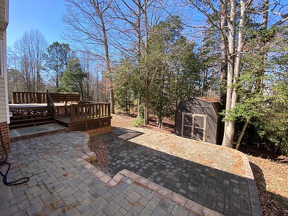 4th image of 8209 Angela Nicole Ln