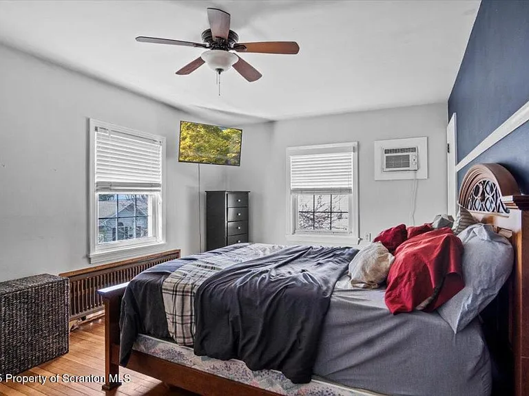 131 Arnold Ave — Photo 10