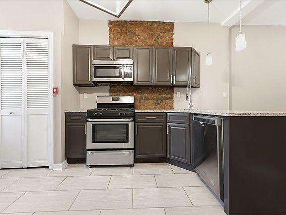 4th image of 80 Wayne St APT 7