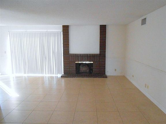 5th image of 7189 Mountain Moss Dr #0